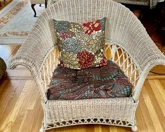Wicker Chair w/Throw Pillow