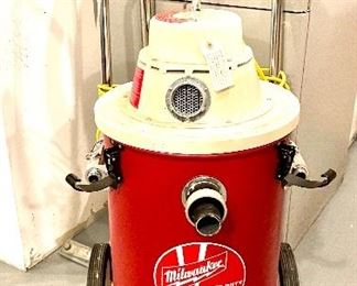 Milwaukee Heavy Duty Vacuum