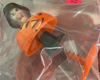 Vintage Halloween Witch Popper