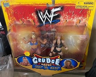 WWF Grudge Match Luna vs. Sable Figures on Card