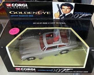Corgi Classics Goldeneye James Bond 007 Aston Martin in Box