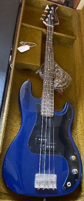Silvertone Bass Guitar with Hard Shell Case