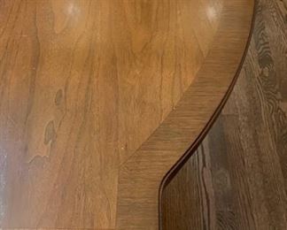 Vintage Oak Dining Table. Measures 60 - 100" L x 44" W with two 20" Leaves. Has 26" clearance. Photo 4 of 5.