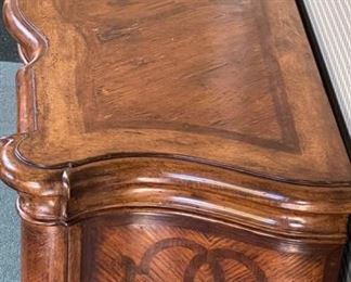 Honquest Flame Mahogany Serpentine Front Commode / Chest of Drawers with Marquetry. Measures 51" W x 21" D x 36.5" H. Photo 3 of 3.