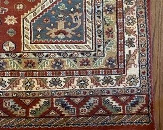 Vintage Persian Rug. Measures 4' x 6'. Photo 2 of 3.
