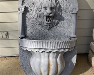 Composite Lion Wall-Mounted Water Fountain.
