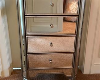 Mirrored 4-Drawer Lingerie Chest of Drawers / Bedside Table. Measures 20" x 15" D x 32"H.