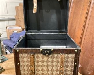 Leather Box. Photo 2 of 2.