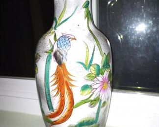 Asian Birds and flowers porcelain china Vase,