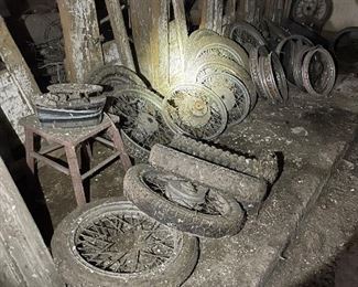 motorcycle wheels and tires 