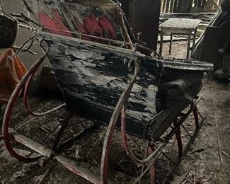 vintage wooden sleigh 