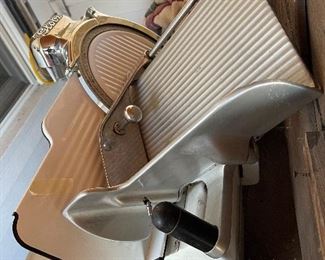 Globe meat slicing machine 