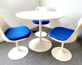 Saarinen Tulip Dinette, 4 pcs $1,895 or bid #11