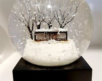 Philip Johnson's Glass House snow globe