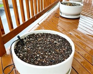 Set of 5 Ceramic Planters $150 or bid #68