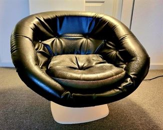 Black Ovine Mod Chair by designer Raphael Raffel for Herman Miller in the 70's. #74