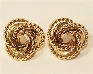 14 kt gold earrings