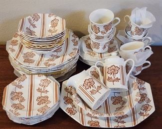 Royal Staffordshire Lotus Ironstone by J&G Meakin England Dishes