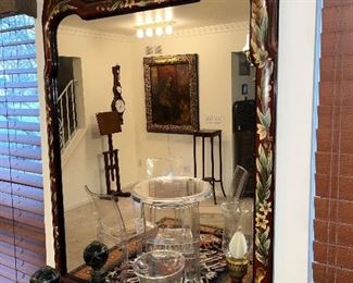DECORATIVE WALL MIRROR