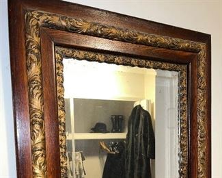 DECORATIVE MIRROR