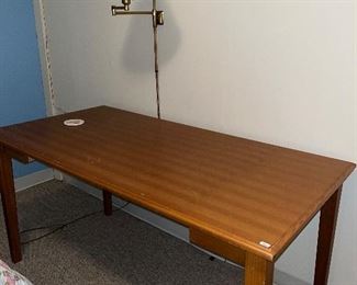 WOOD TABLE, WALL LAMP