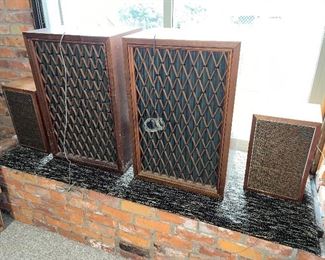 PIONEER SPEAKERS