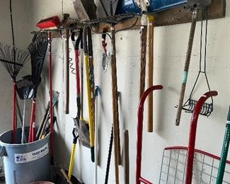 GARDENING TOOLS