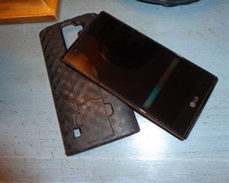 Verizon Lg. K8V with Case