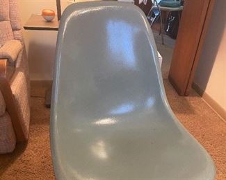 One of Five (in a set of 6) --Super Condition Herman Miller Dining Table Chair --Rare Seafoam Green!