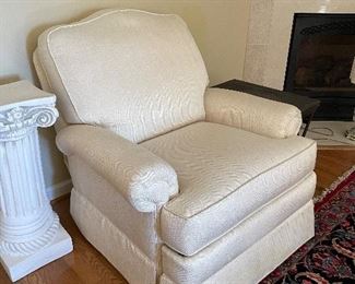 #18 "Taylor King Furniture Electric Lift Chair - Cream striped fabric - 40""x38""x38"" (20"" seat depth)" $ 425.00