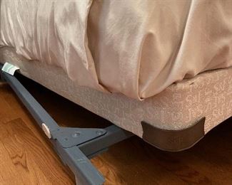 #21 Stern and Foster Twin Bed Frame - Mattress and Boxspring $ 125.00