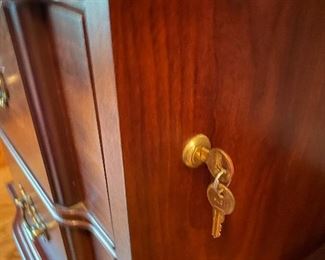 #33 Leather Top Mahogany Desk with 7 Drawers (1 lock and key) - 54.5x24.5x30 $ 150.00