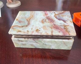 #83 Vintage Italian Jade Green Alabaster Hinged Trinket/Cigarette Box $ 20.00