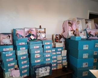 Madame Alexander dolls for days