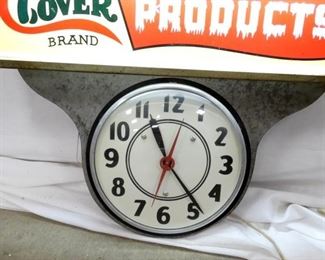 VIEW 3 CLOVER DAIRY PRODUCT CLOCK