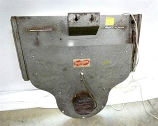 VIEW 5 BACK SIDE CLOVER DAIRY CLOCK