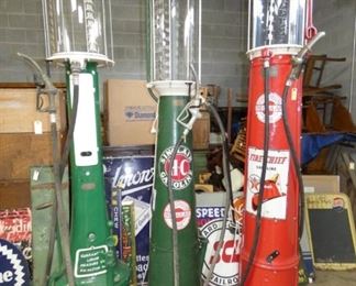 GROUP PICTURE VISABLE GAS PUMPS