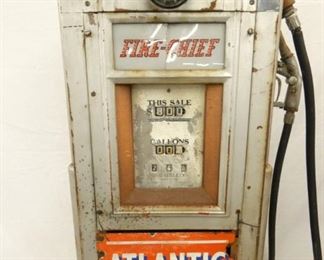 VIEW 6 WAYNE GAS PUMP MOD. 60