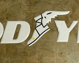 VIEW 4 PORC. GOODYEAR W/ FOOT