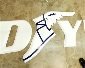 VIEW 5 PORC. 124X24 LETTER SIGN