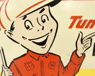 VIEW 4 CLOSEUP W/ MAN