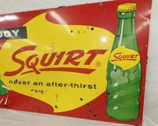 VIEW 3 RIGHTSIDE W/ BOTTLE