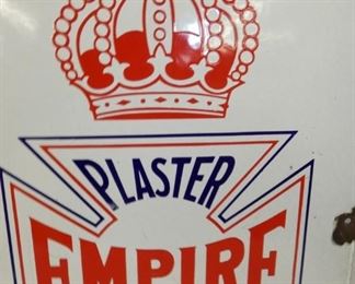 VIEW 2 CLOSEUP W/ CROWN