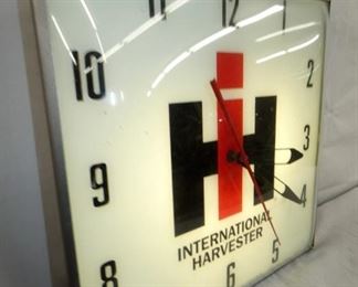 VIWE 5 16X16 INTERNATIONAL CLOCK