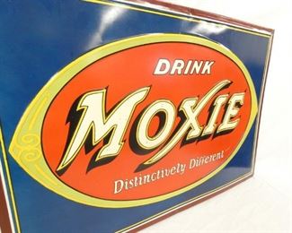 VIEW 3 EMB. MOXIE SIGN