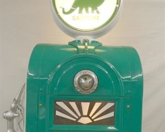 VIEW 2 WAYNE MODEL 866 RESTORED GAS PUMP 