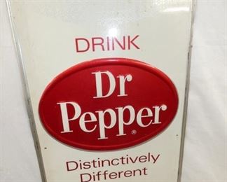 VIEW 3 TOP VIEW DRINK DR. PEPPER