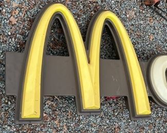VIEW 2 CLOSEUP GOLDEN ARCH MCDONALDS