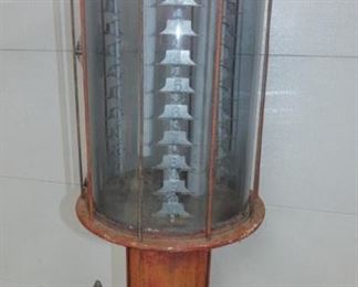 VIEW 7 10G. SIDE 2 MAE WEST