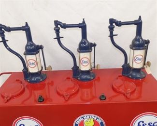 VIEW 3 ESSO TRIPLE LUBSTER